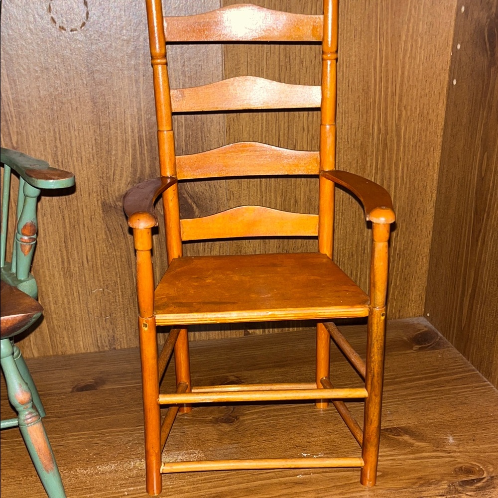 Vintage Style Wooden Chairs Set - Picture 3 of 4